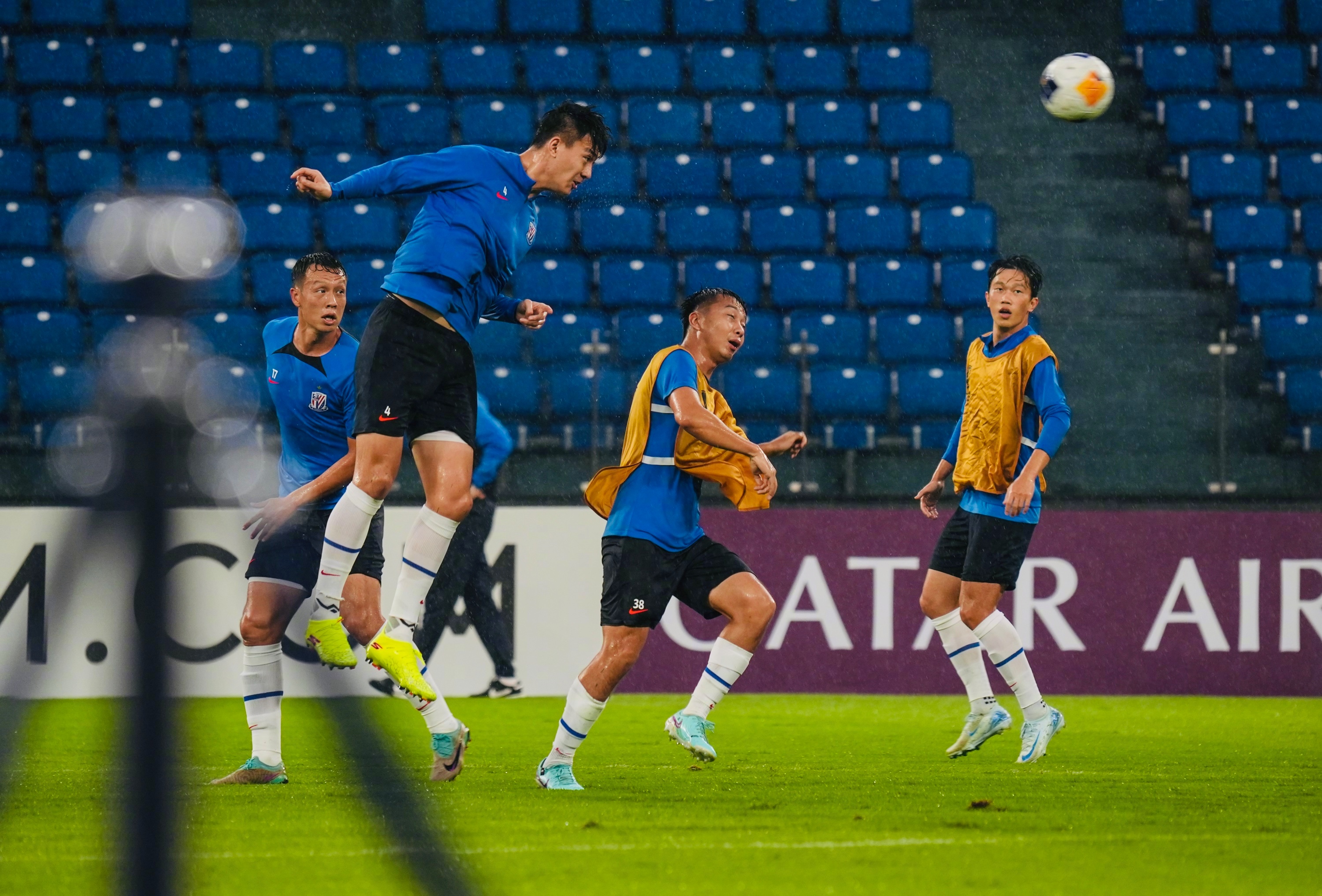 关于上海申花迎社区盾关键赛,赛后远射贴柱,引发热议,赛季目标并未改变的信息 关于上海申花迎社区盾关键赛,赛后远射贴柱,引发热议,赛季目标并未改变的信息